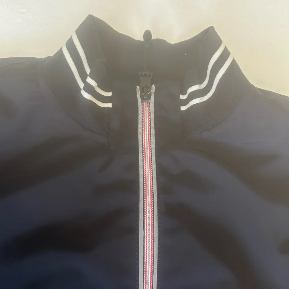 Banana Republic navy wind breaker bomber jacket white red gray stripe details